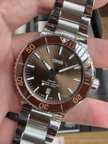 Oris Aquis Date *7730