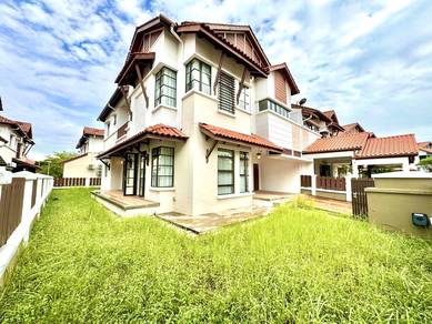 Semi-Detached House For Sale in Alam Impian,SGR