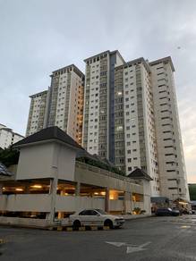 Condominium For Rent in Endah Regal
