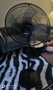 KHIND Standing Fan Black 16 inci