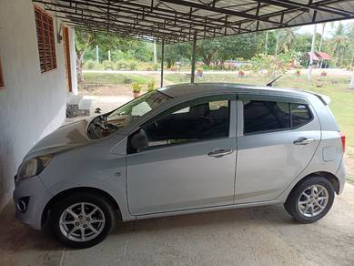 Perodua Axia E in Bandar Pusat Jengka, PHG
