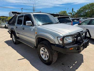 Toyota Hilux SR TURBO in Penampang, SBH