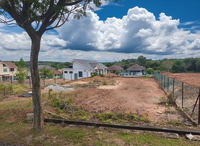 Residential Land in Durian Tunggal, MLK