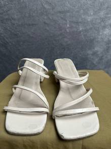kasut heels