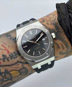 Custom Seiko Mod 42mm Black Rose Steel AP onrubber