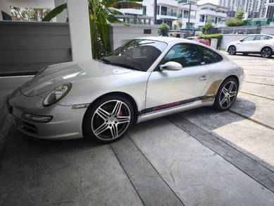 Porsche 911 Carrera S CARRERA S in Old Klang Road, KUL