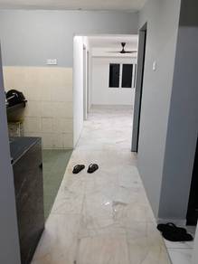 Flat For Sale in Shop Apartment Taman Putra Kajang