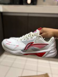 lining yonex asics victor badminton shoes