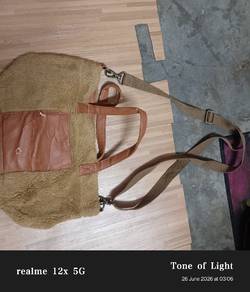 avirex sling messengers bag 