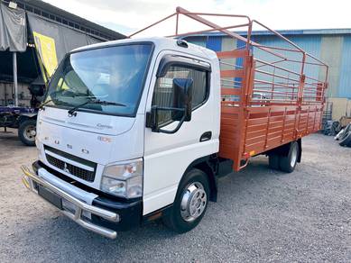 Mitsubishi Fuso FE83PG 2017 17ft Kargo Am 5000KG