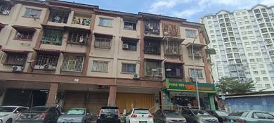 Flat For Rent in Bukit Pandan