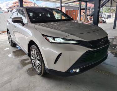 Toyota Harrier Z in City Centre, KUL