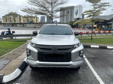 Mitsubishi Triton VGT in Old Klang Road, KUL