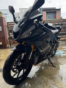 Yamaha R15