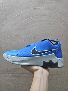 Nike Basketball Shoe - Witness 9