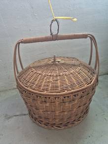 rattan basket 