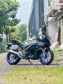 Yamaha R15