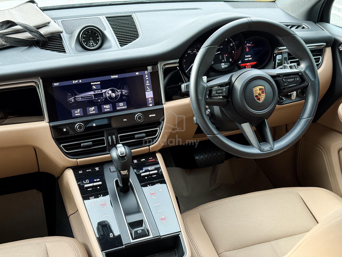 2022 Porsche Macan