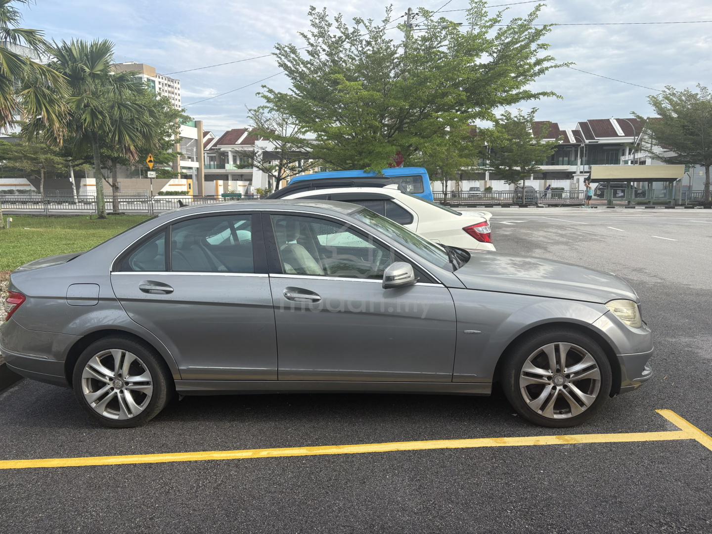 2010 Mercedes-Benz CLA