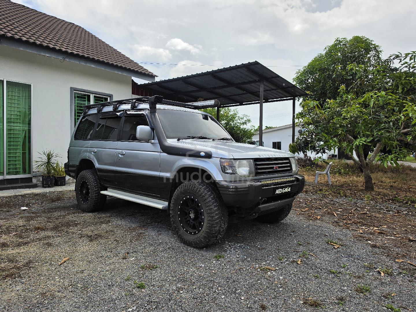 2000 Mitsubishi Pajero Sport