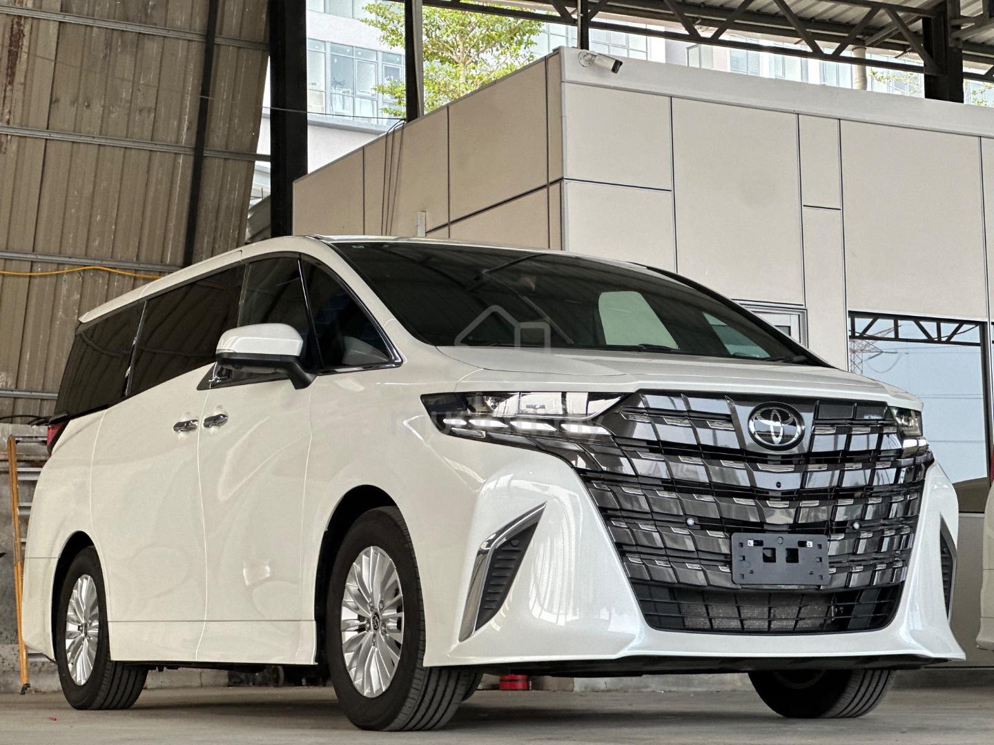 2025 Toyota Alphard