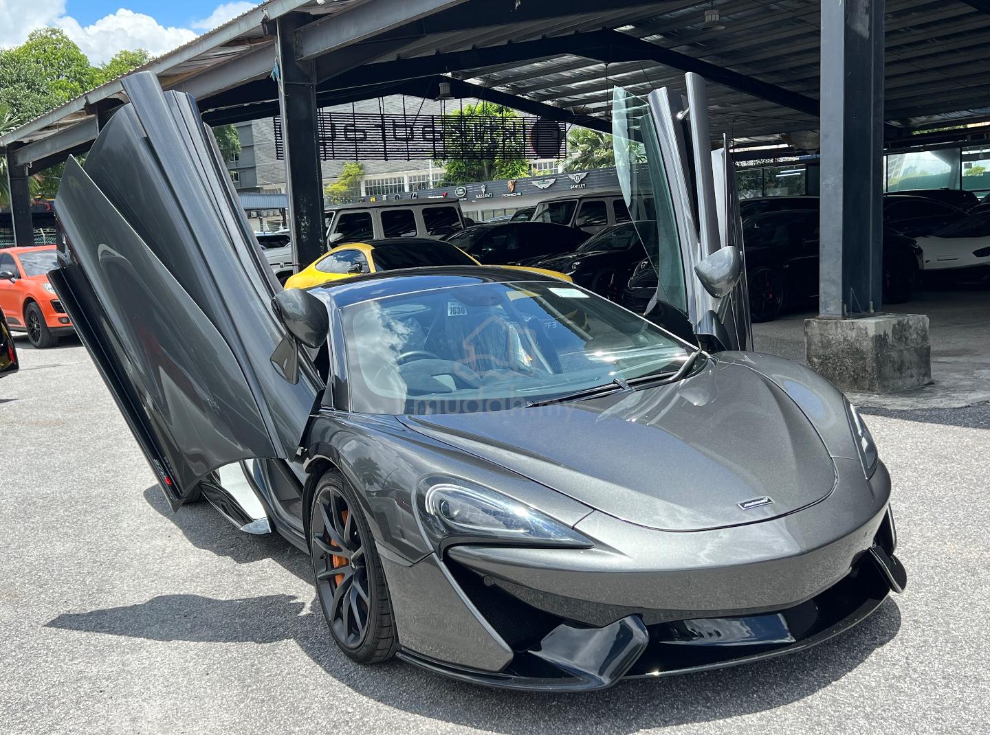 2019 Mclaren 3.8L 570S B&O Sound 570Hp