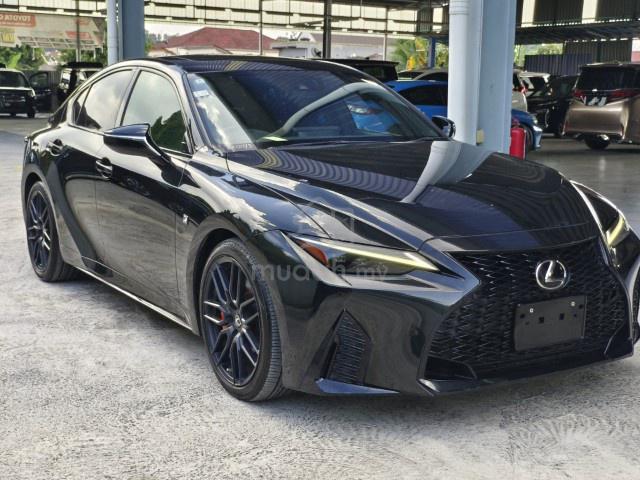 2022 Lexus IS