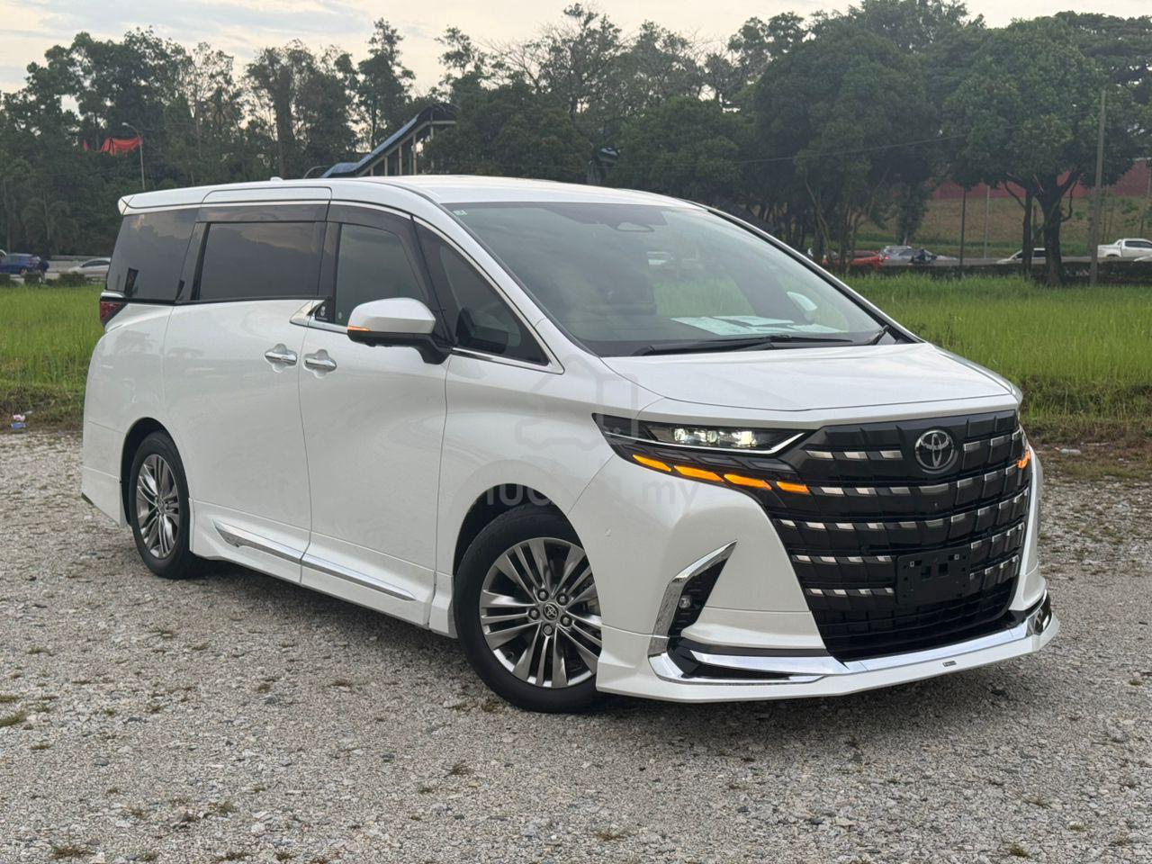 2025 Toyota Alphard