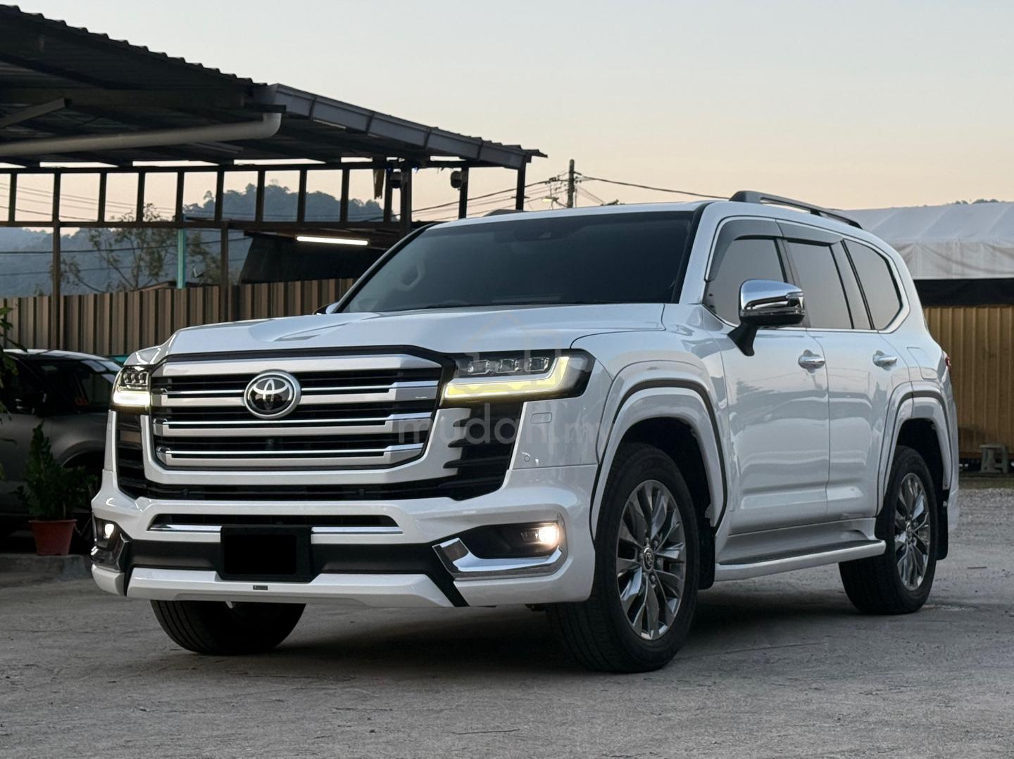 2023 Toyota Land Cruiser