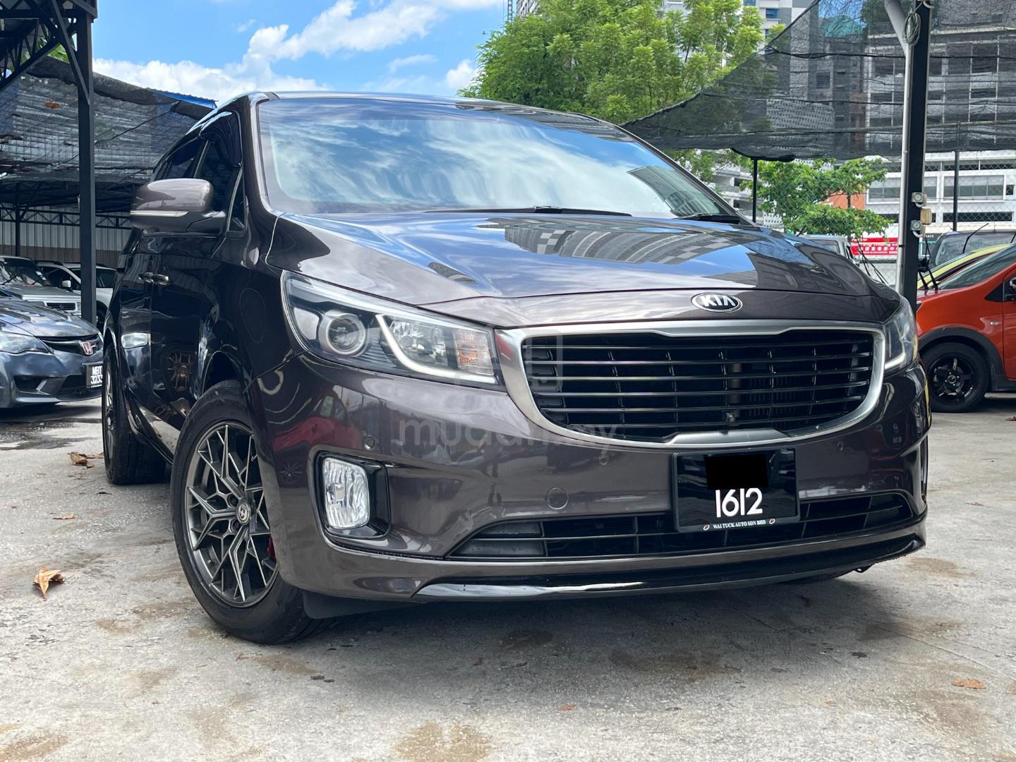 2017 Kia Carnival