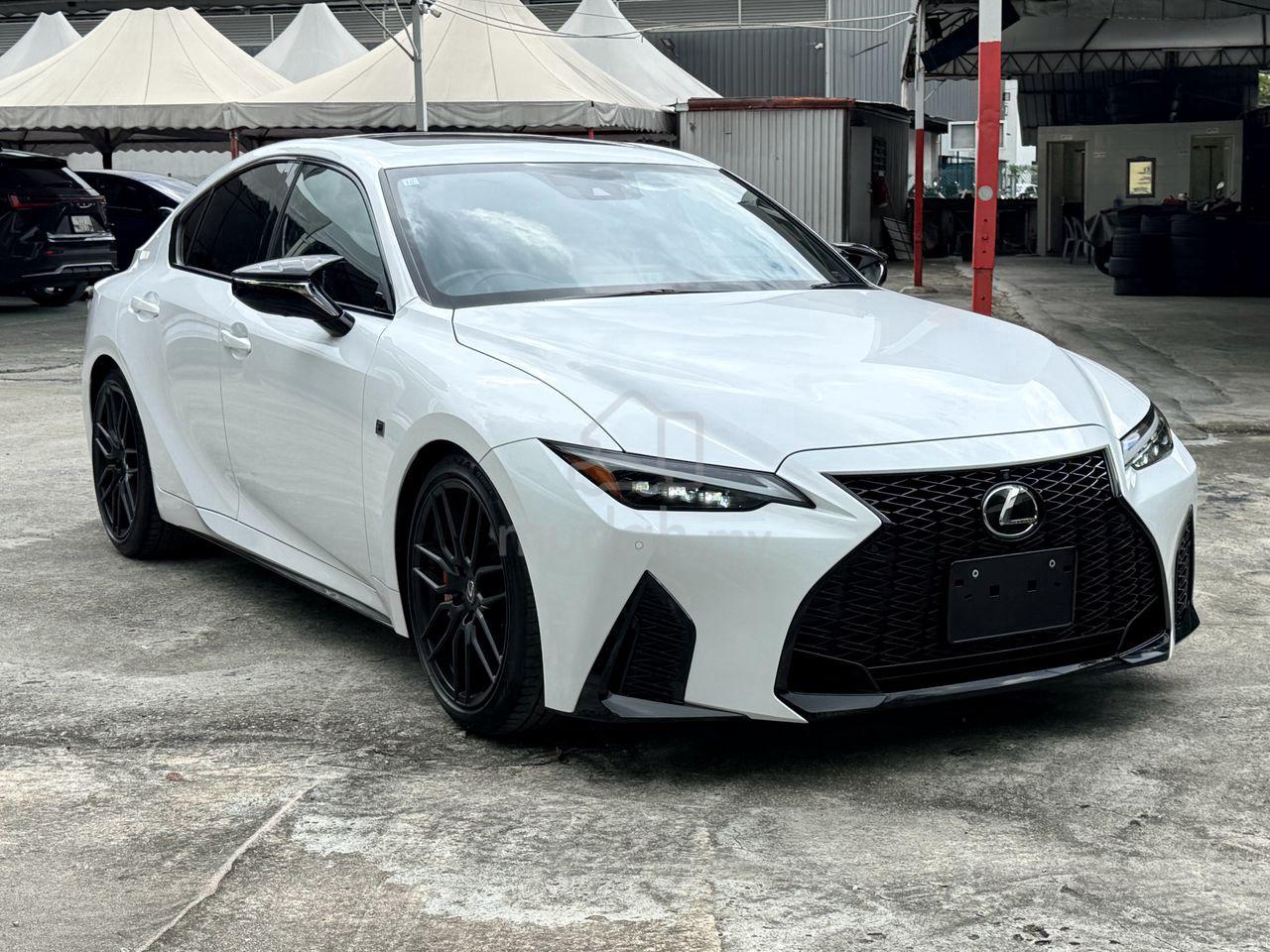 2023 Lexus IS