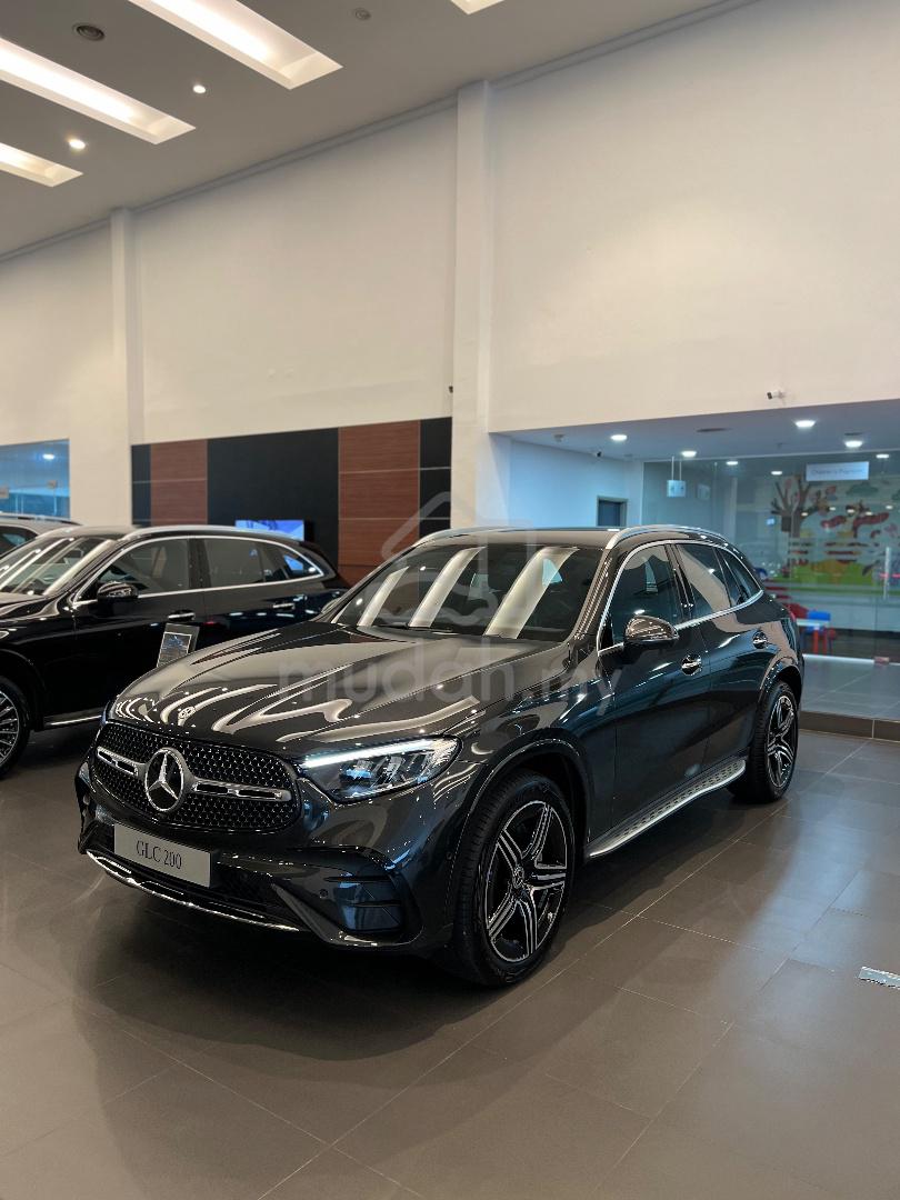 2026 Mercedes-Benz GLC