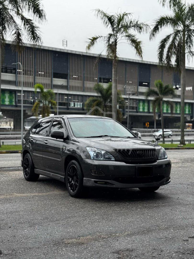 2011 Toyota Harrier