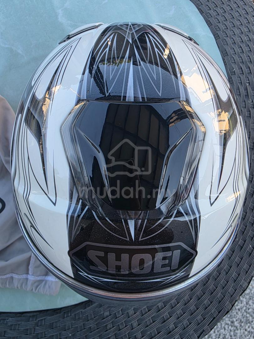 mudah helmet shoei - RF-1400 seamless visor adds additional protection against roost Shoei Glamster Full Face Helmet