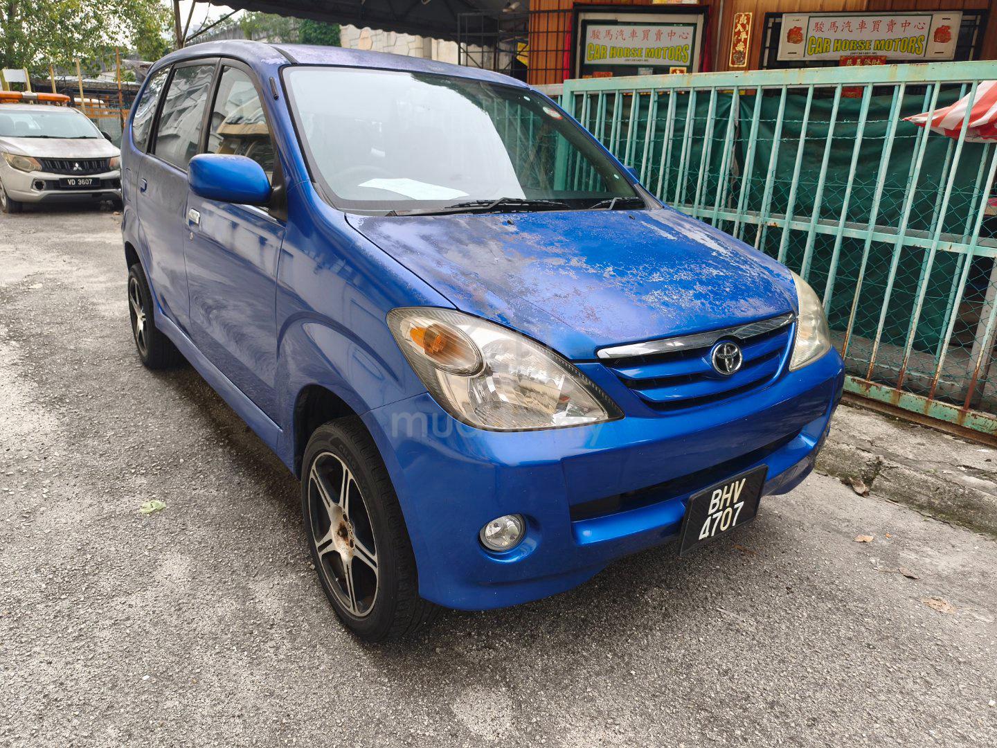 2005 Toyota Alphard