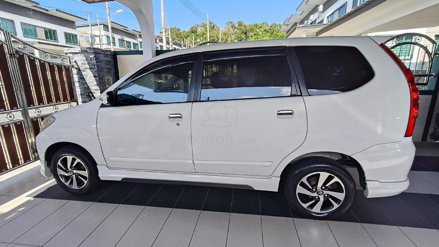 2011 Toyota Alphard