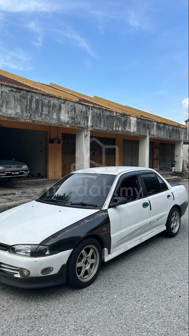 2001 Proton Exora