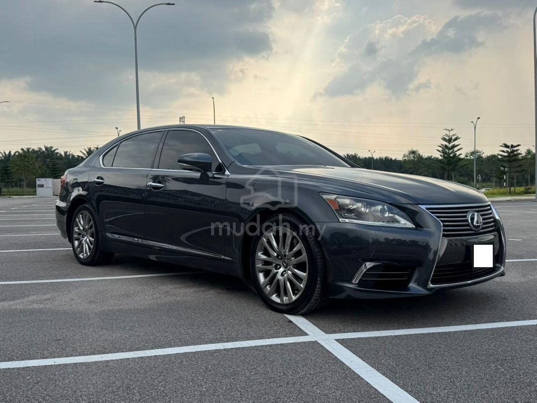 2007 Lexus LM
