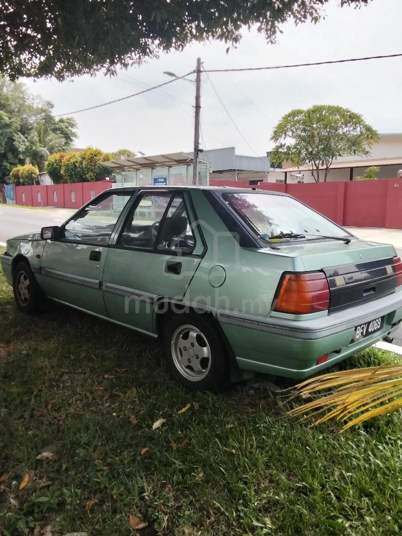 2000 Proton Iriz