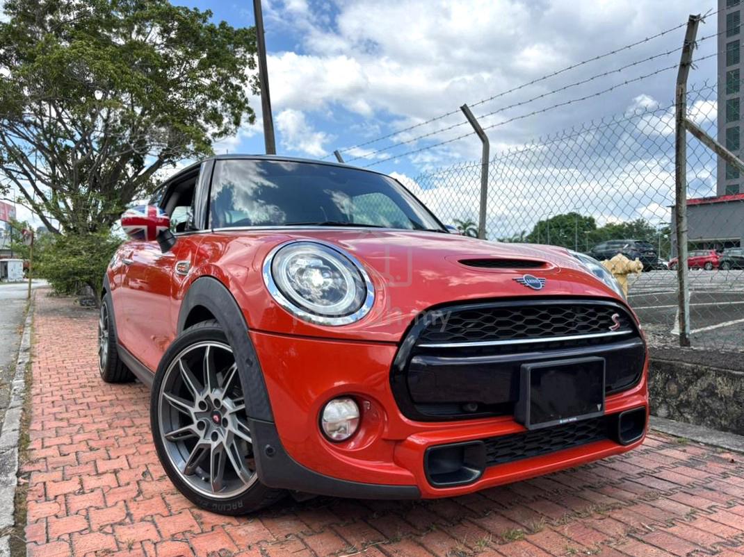2018 MINI Cooper