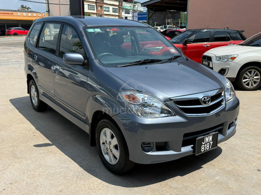 2011 Toyota Alphard