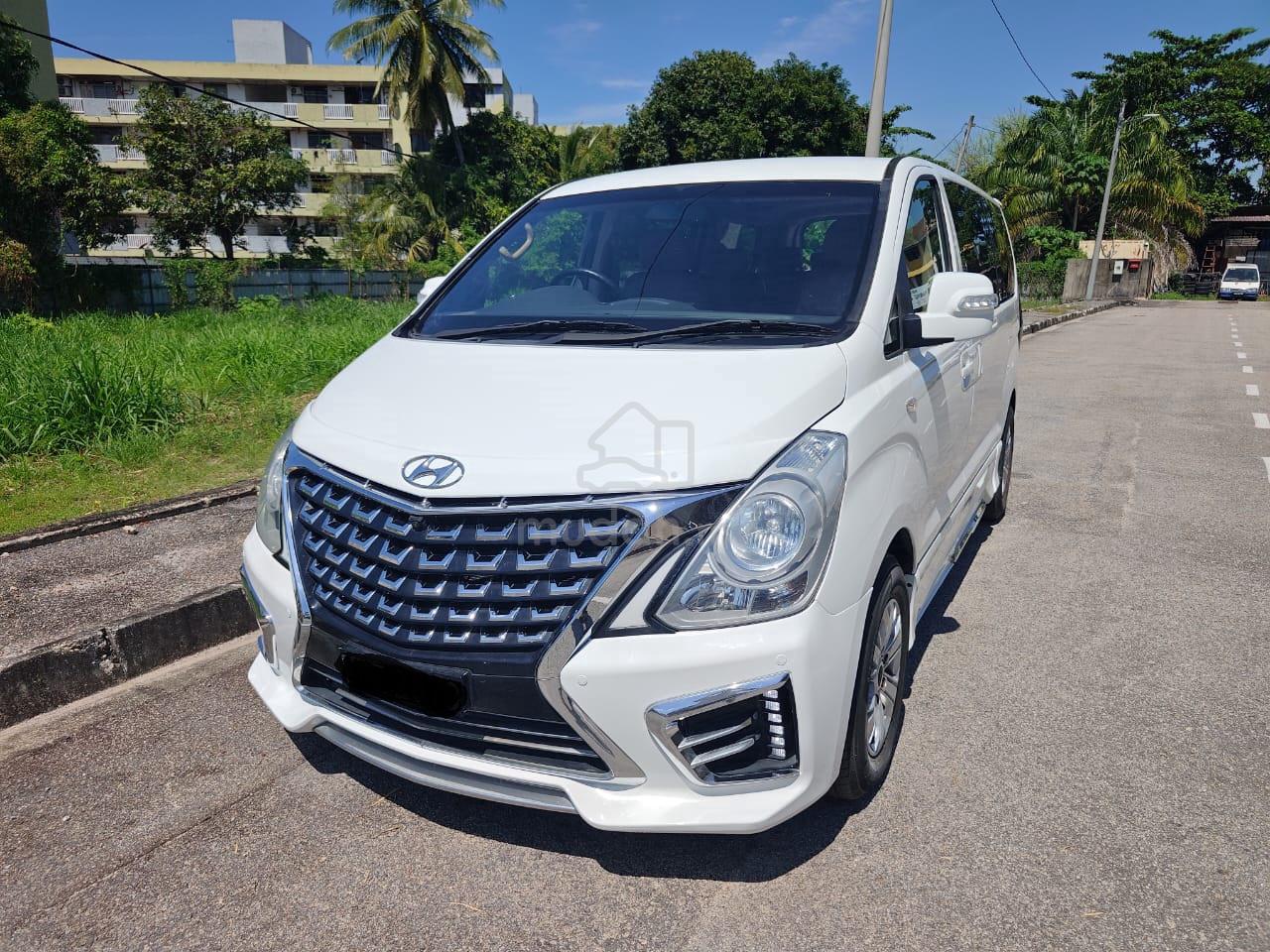 2017 Hyundai Staria