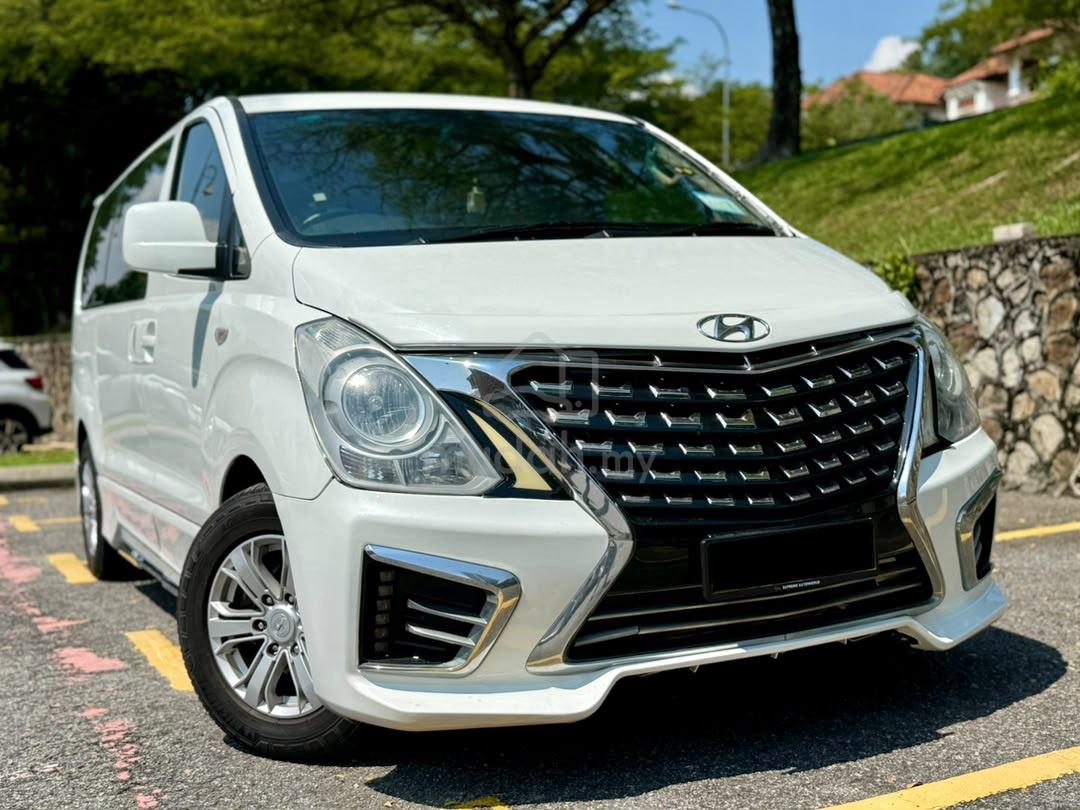 2018 Hyundai Staria