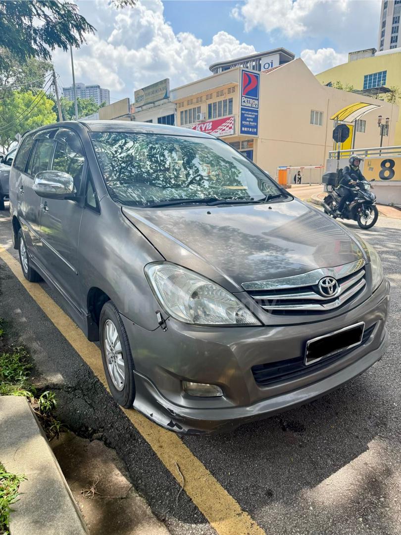 2010 Toyota Innova