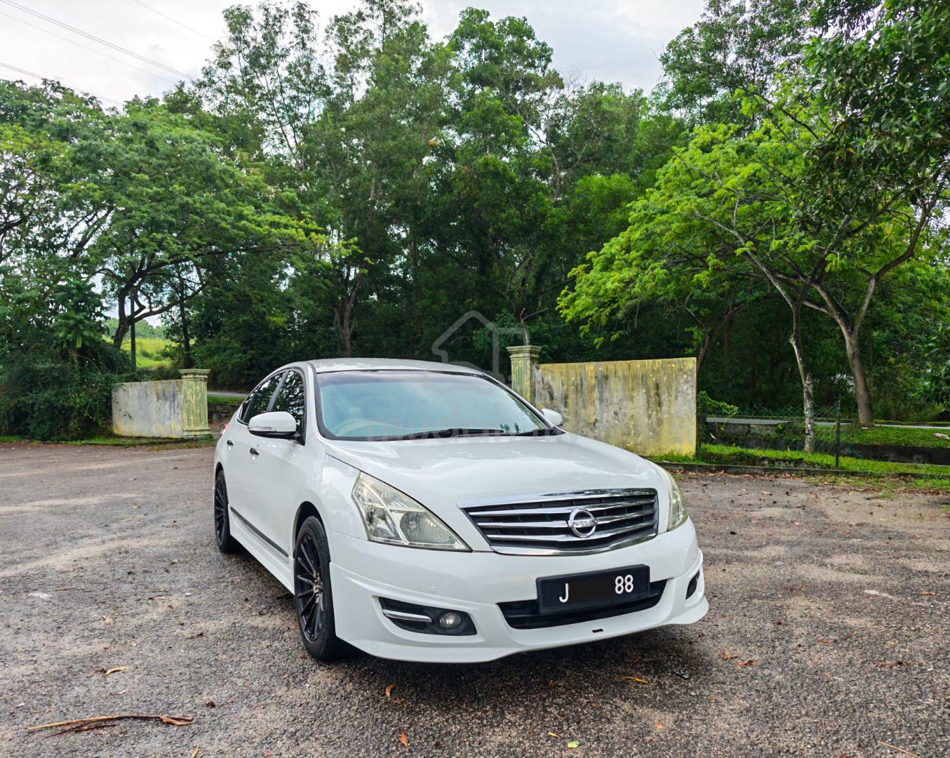 2012 Nissan Serena
