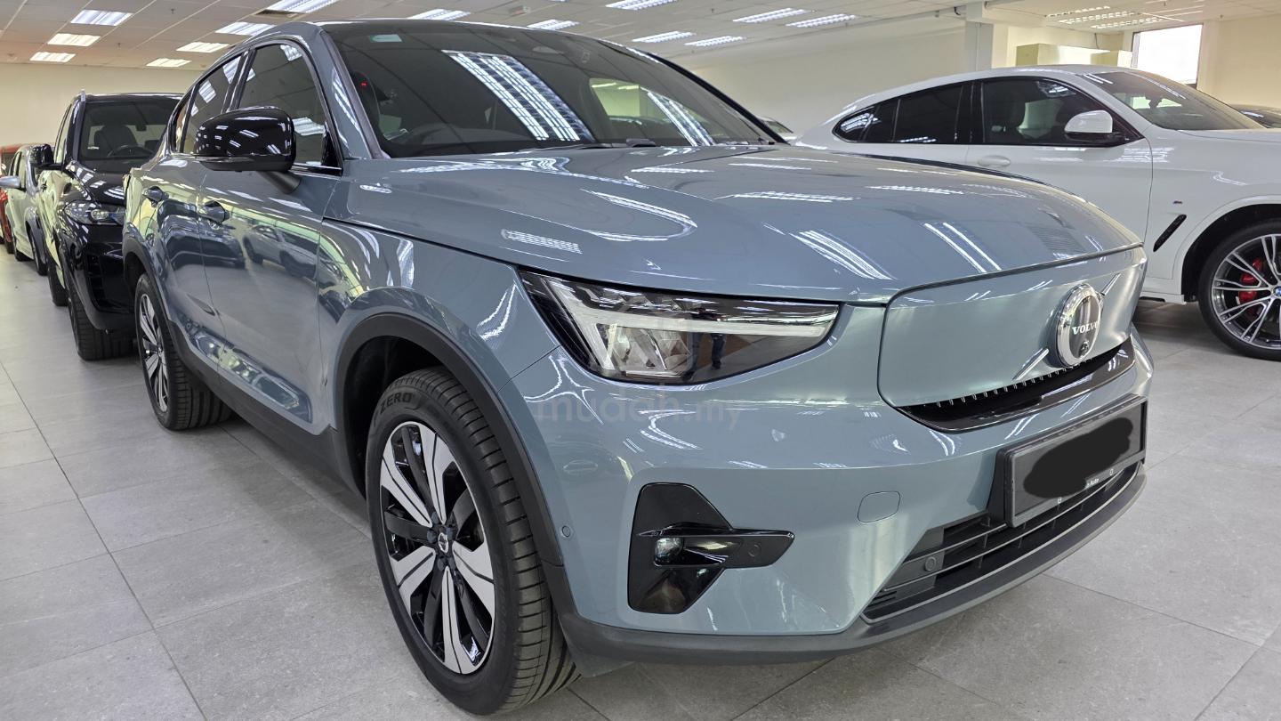 2023 Volvo XC40