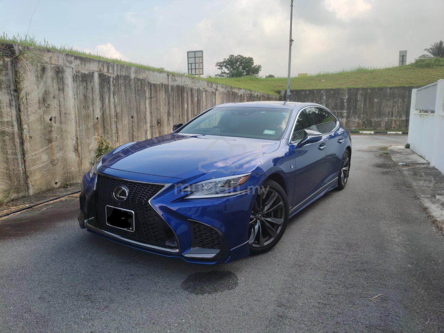 2018 Lexus LM