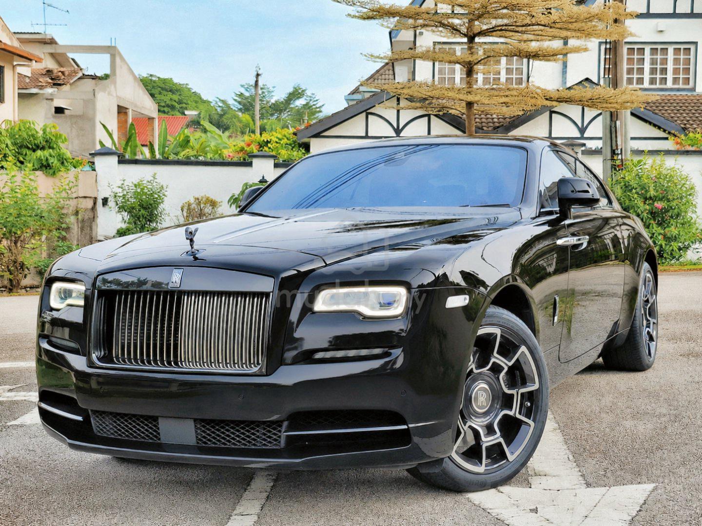 2017 Rolls Royce Wraith Black Badge 6.6 V12 under