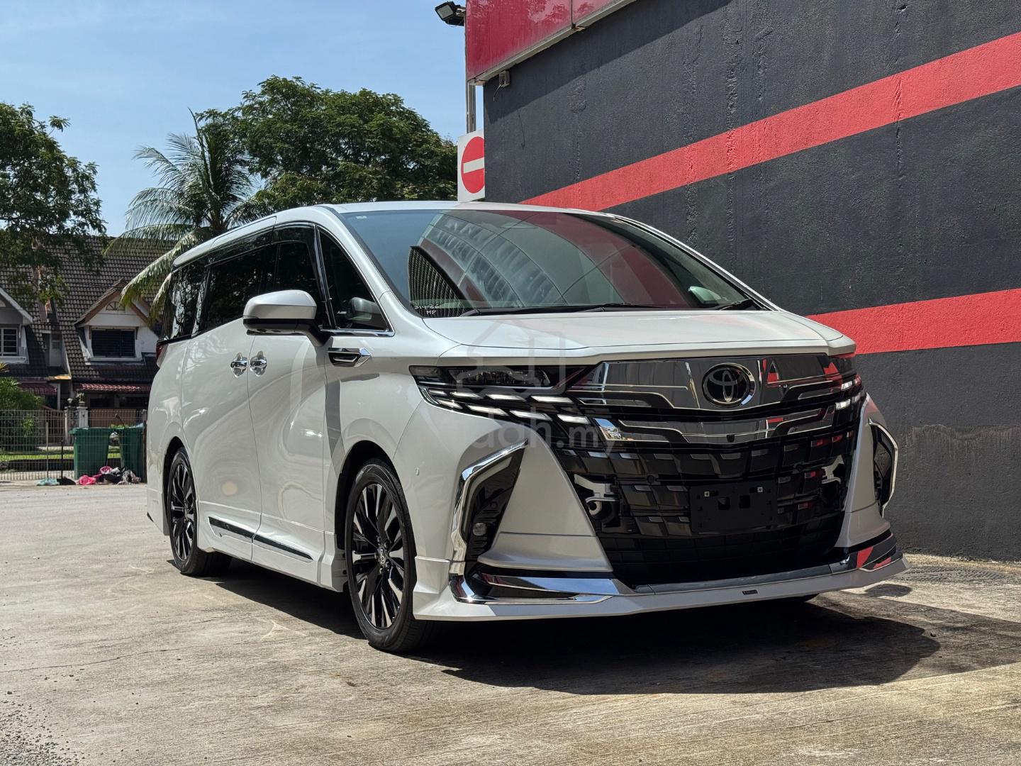 2025 Toyota Alphard