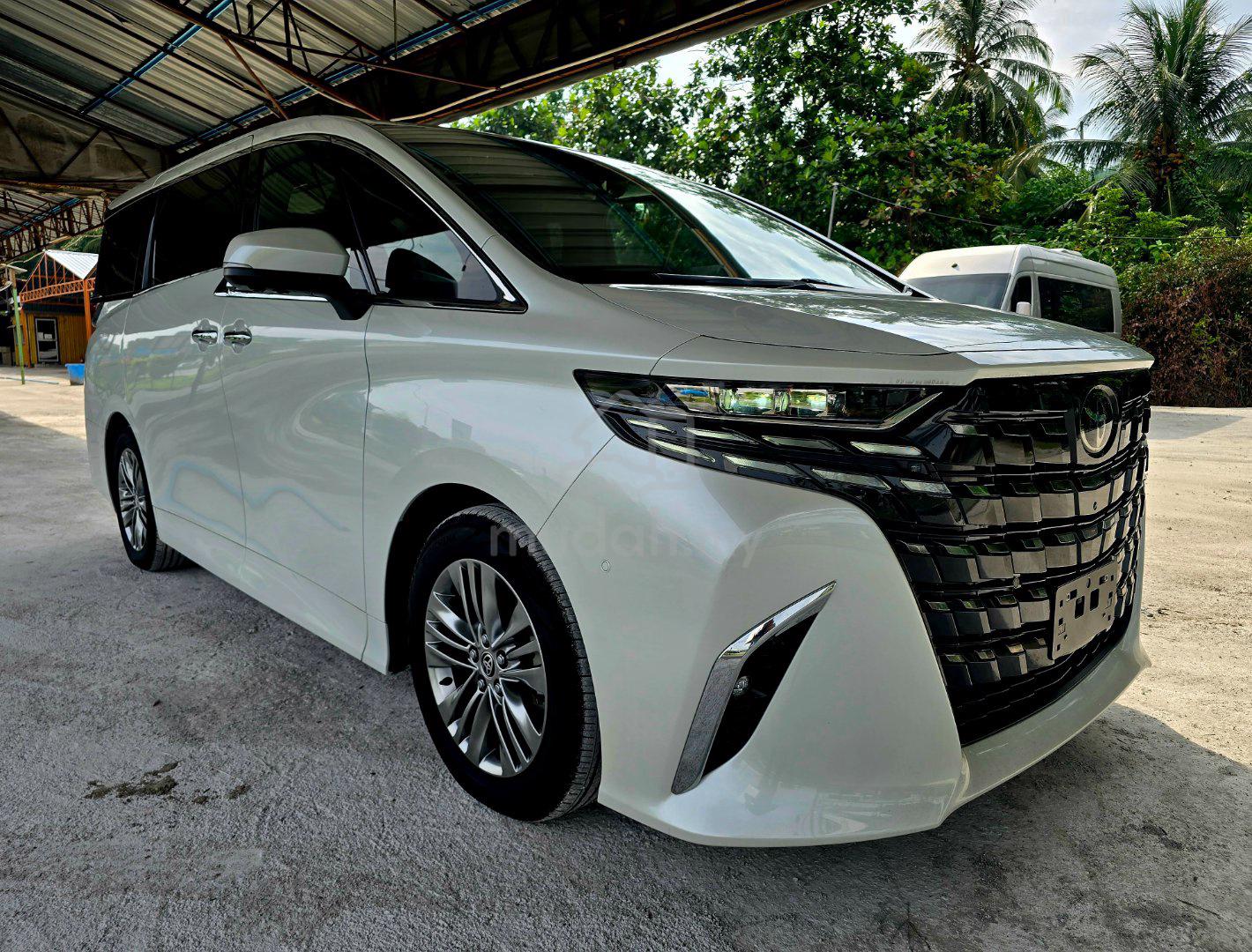 2024 Toyota Alphard